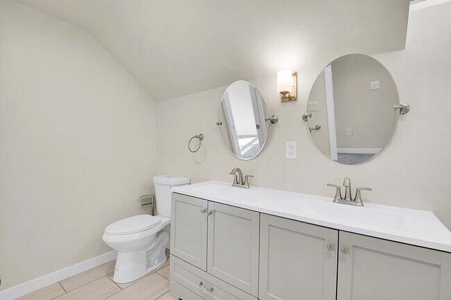 Building Photo - 6554 High Cir