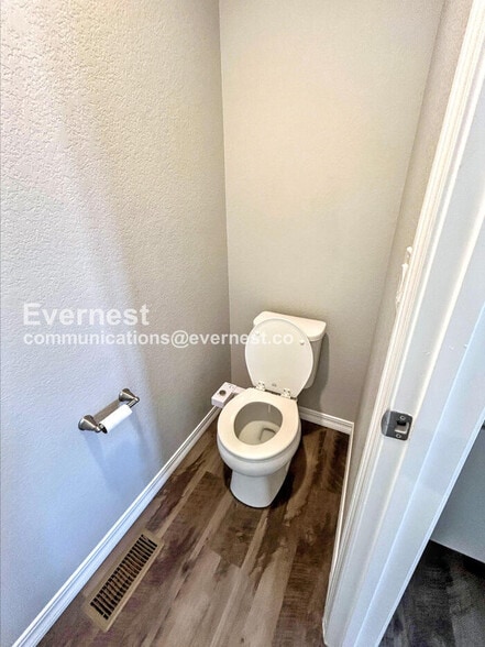 Building Photo - 6047 Mumford Dr.