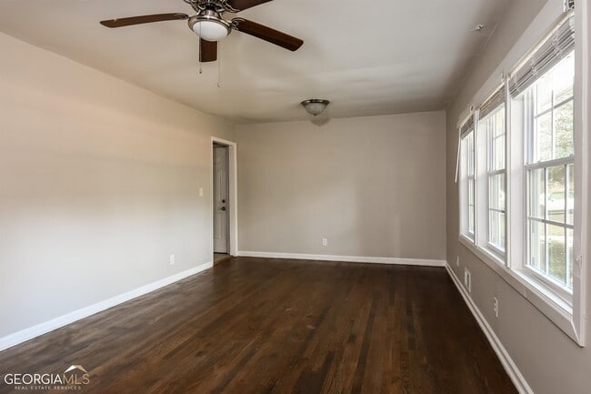 Building Photo - 4855 Campbellton Rd SW