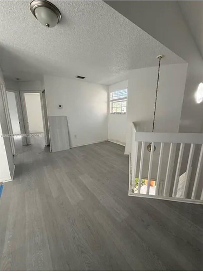 Building Photo - 127 SW 159th Way