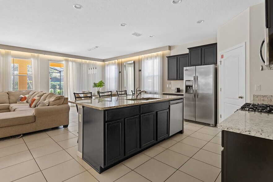 Building Photo - 6047 Broad Oak Dr