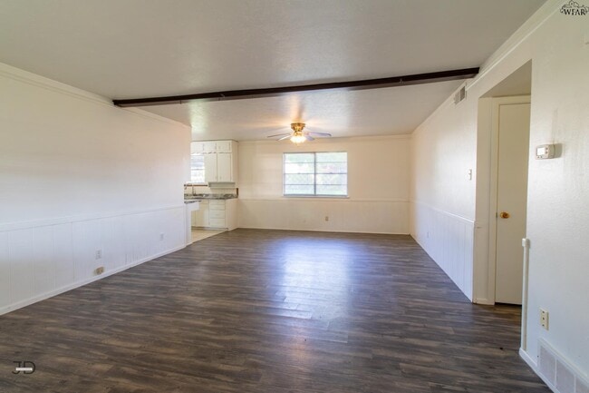 Building Photo - 109 Wood Cir