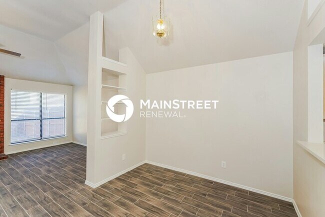 Building Photo - 3 Bedroom Pet-Friendly Home in ARLINGTON, TX with Main Street Renewal