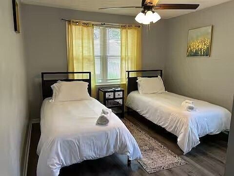 Building Photo - 1441 Andrews St NW