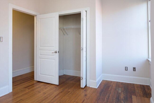 Building Photo - Marshall Adams 5