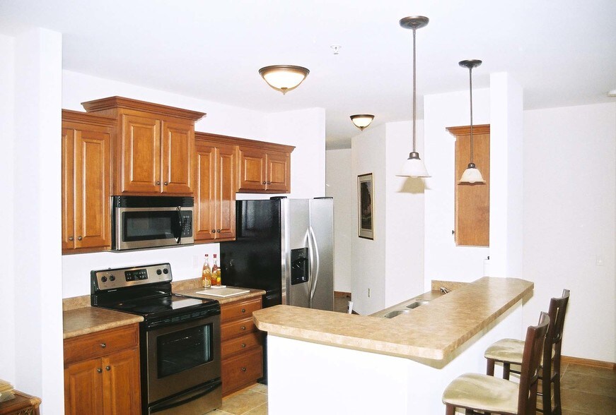 Building Photo - Drumlin Towers