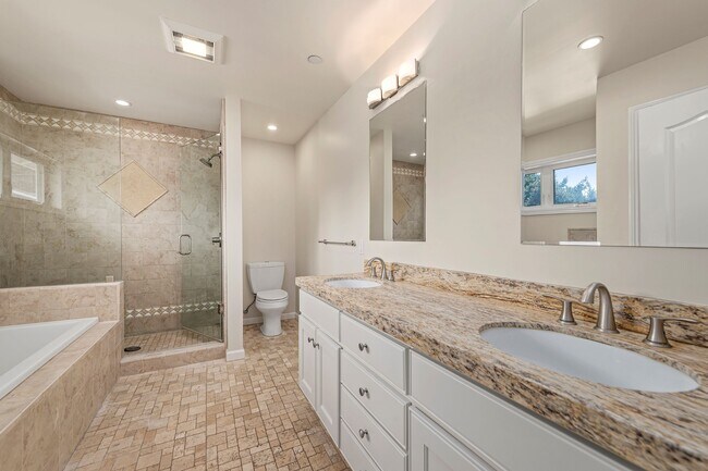 Master Bath - 430 3rd Ave