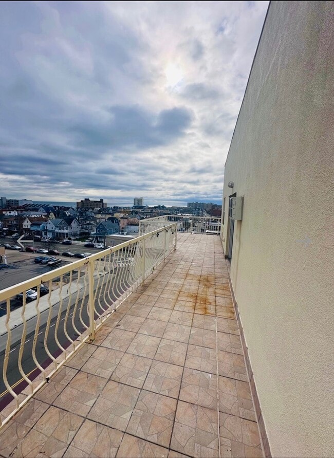 Building Photo - 88-02 Rockaway Beach Blvd