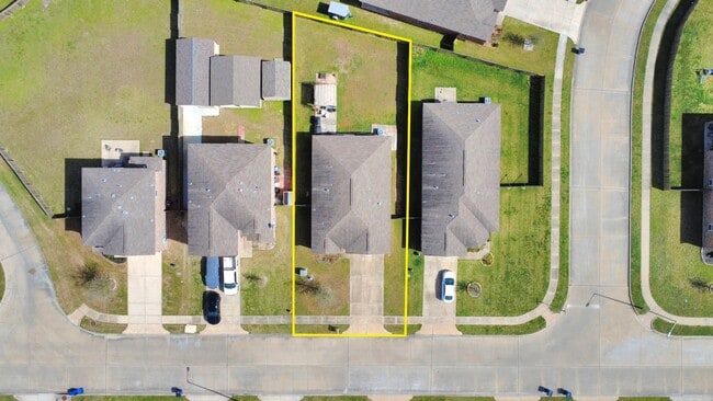 Building Photo - 2430 Regatta Ln