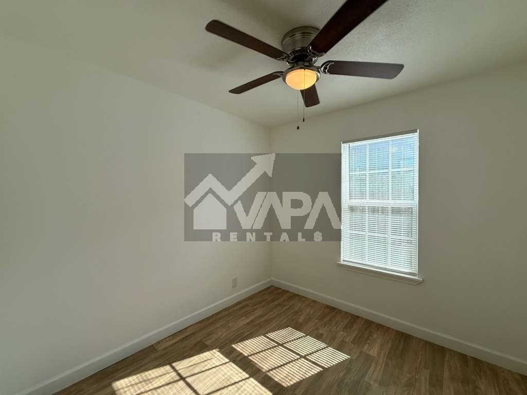 Building Photo - 7210 Glen Cross Dr