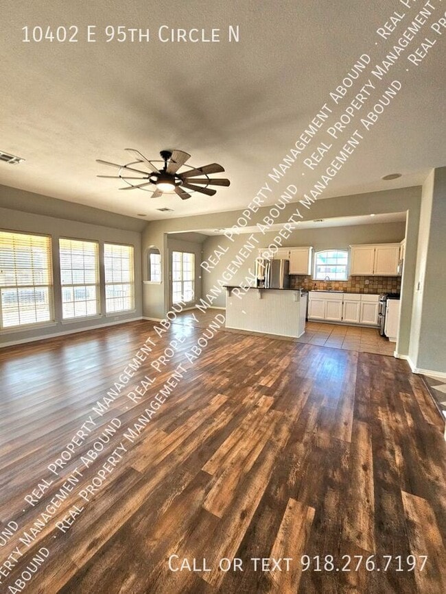 Building Photo - 10402 E 95th Cir N