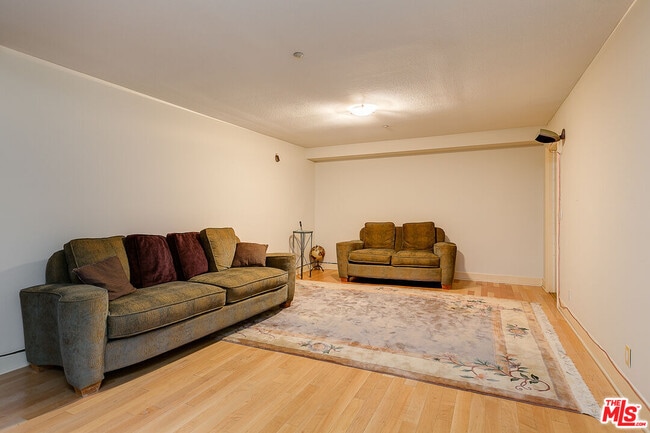 Building Photo - 2370 Brookshire Ln