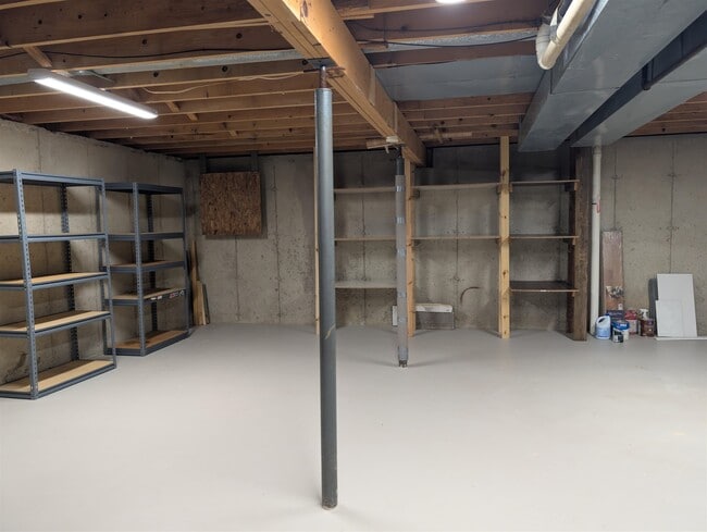 Building Photo - 213 S Jefferson St