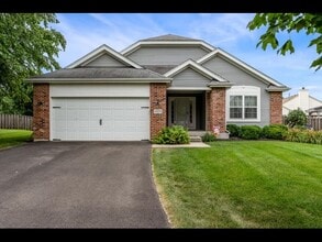 Building Photo - 1009 Birchwood Dr