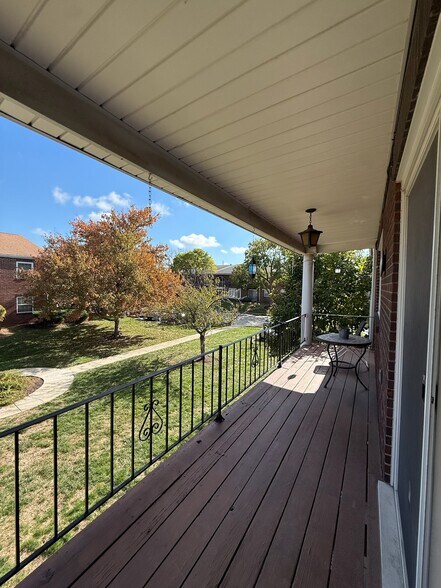 Building Photo - 10315 Forest Brook Ln