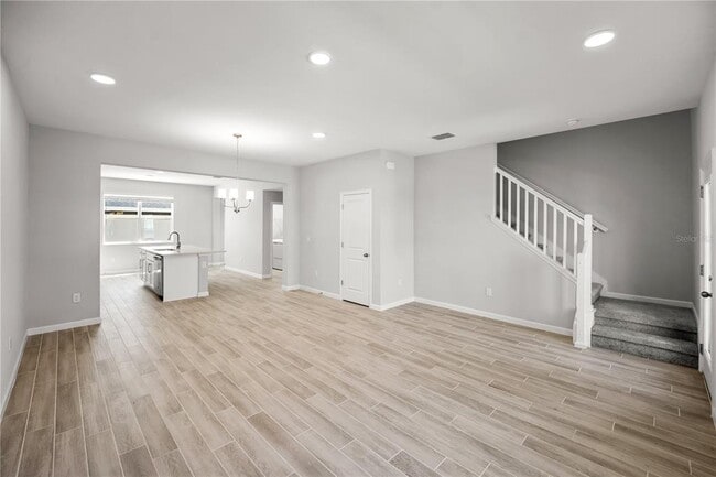 Building Photo - 1367 Mount Royal Dr