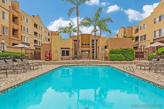 Building Photo - 3550 Lebon Dr