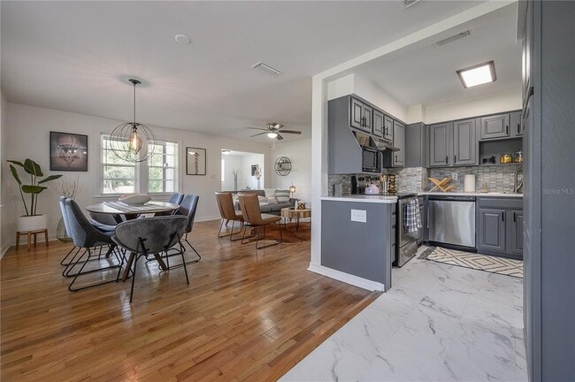 Building Photo - 920 W Orient St