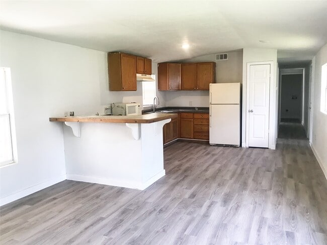 Building Photo - 3510 Fox Dr