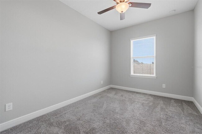 Building Photo - 15591 Honeybell Dr