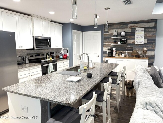 Building Photo - 259 Wilton Ave SW