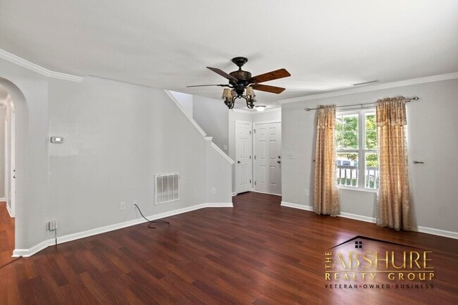 Building Photo - 3704 Hinton Grove Pl
