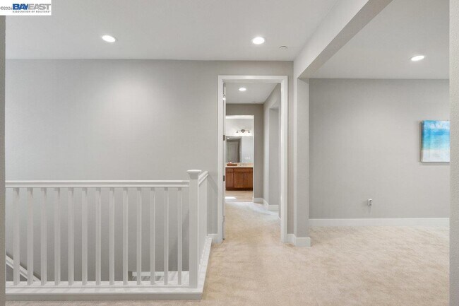Building Photo - 3010 Rio Grande Dr