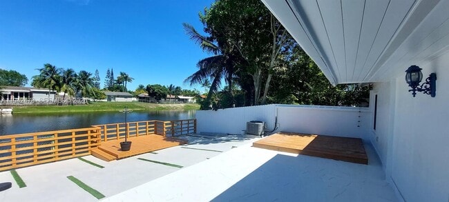 Building Photo - 4821 SW 129th Ave