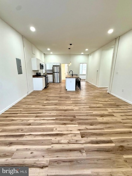 Building Photo - 1906 49th St