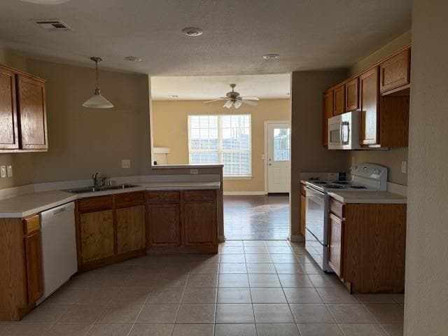 Building Photo - 3905 SW Hansom Loop