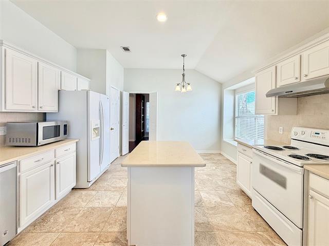 Building Photo - 2913 Dover Dr