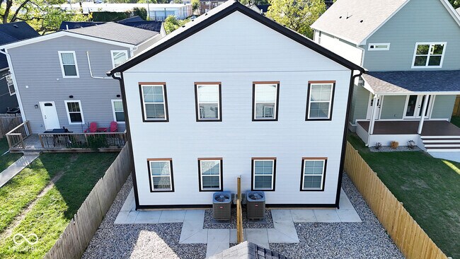 Building Photo - 2239 Carrollton Ave