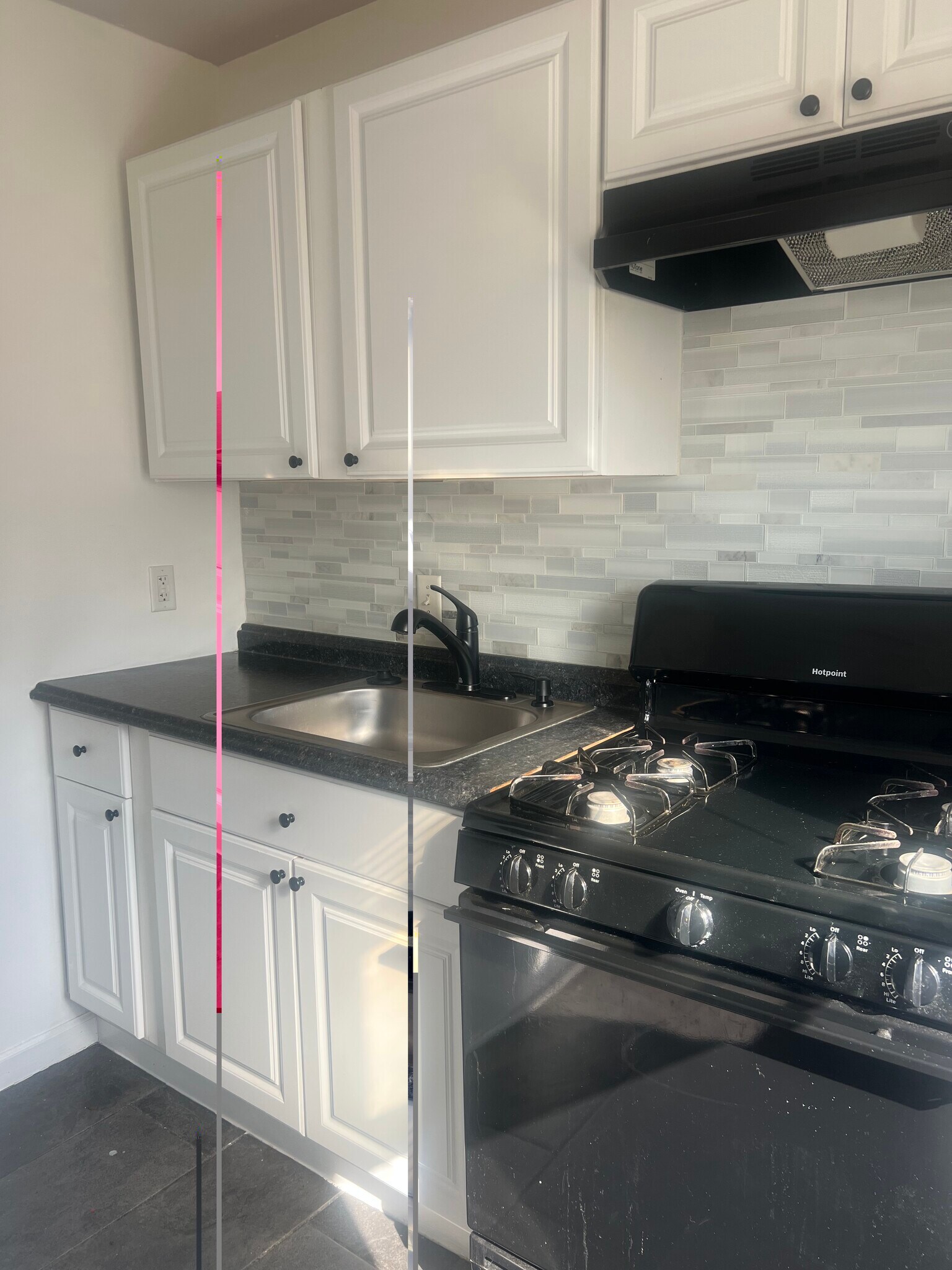 Building Photo - 505 Arsan Ave