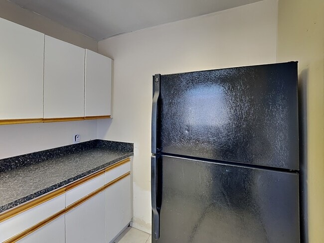 Building Photo - 1717 Michigan Ave