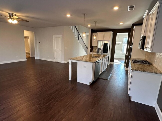 Building Photo - 1520 Kaden Ln