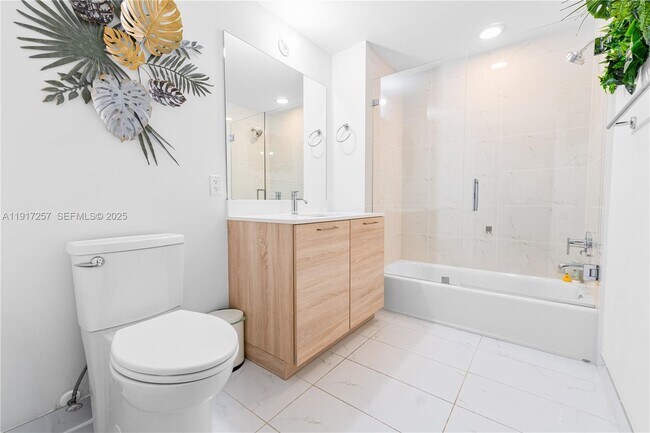 Building Photo - 16385 Biscayne Blvd