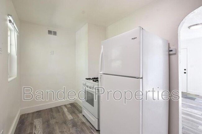Building Photo - 8630-8644 W 2800 S