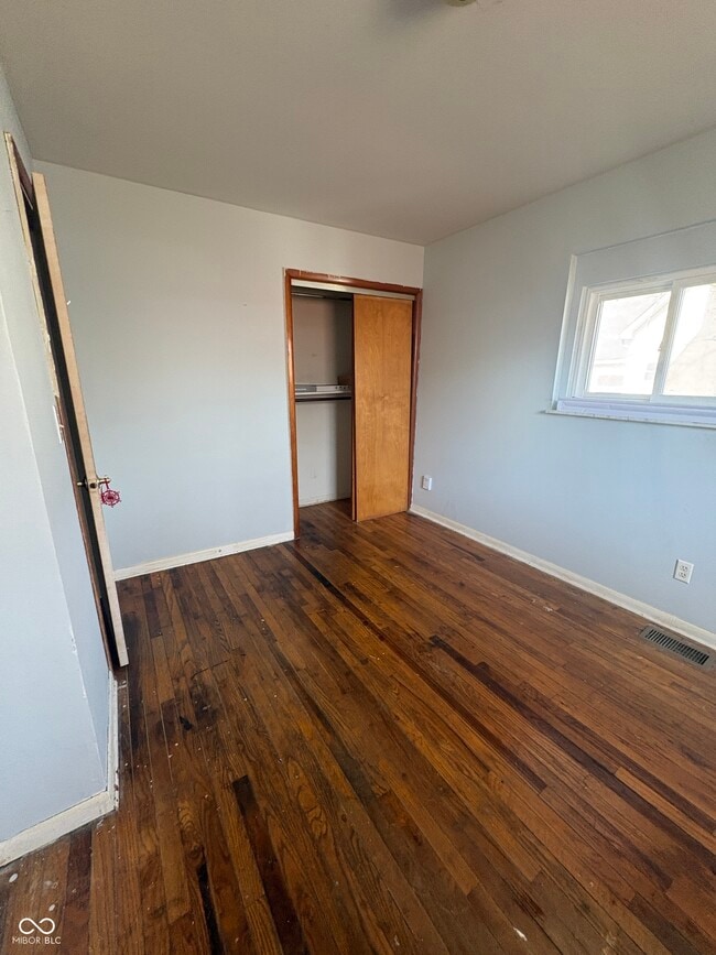 Building Photo - 803 Hurricane St