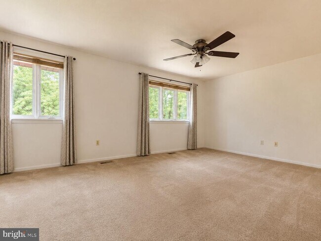 Building Photo - 412 Five Farms Ln