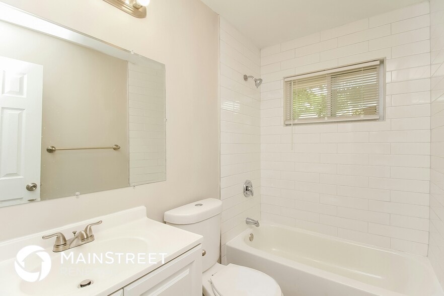 Building Photo - 6130 N Eugene Field Rd