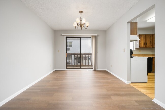 Building Photo - 422 Courtland Ave