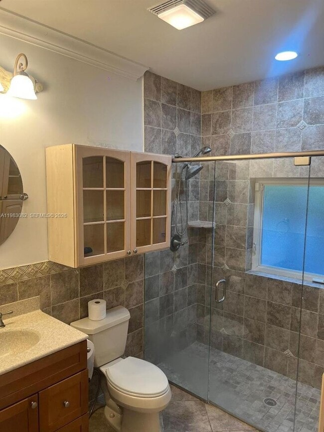 Building Photo - 1430 Polk St