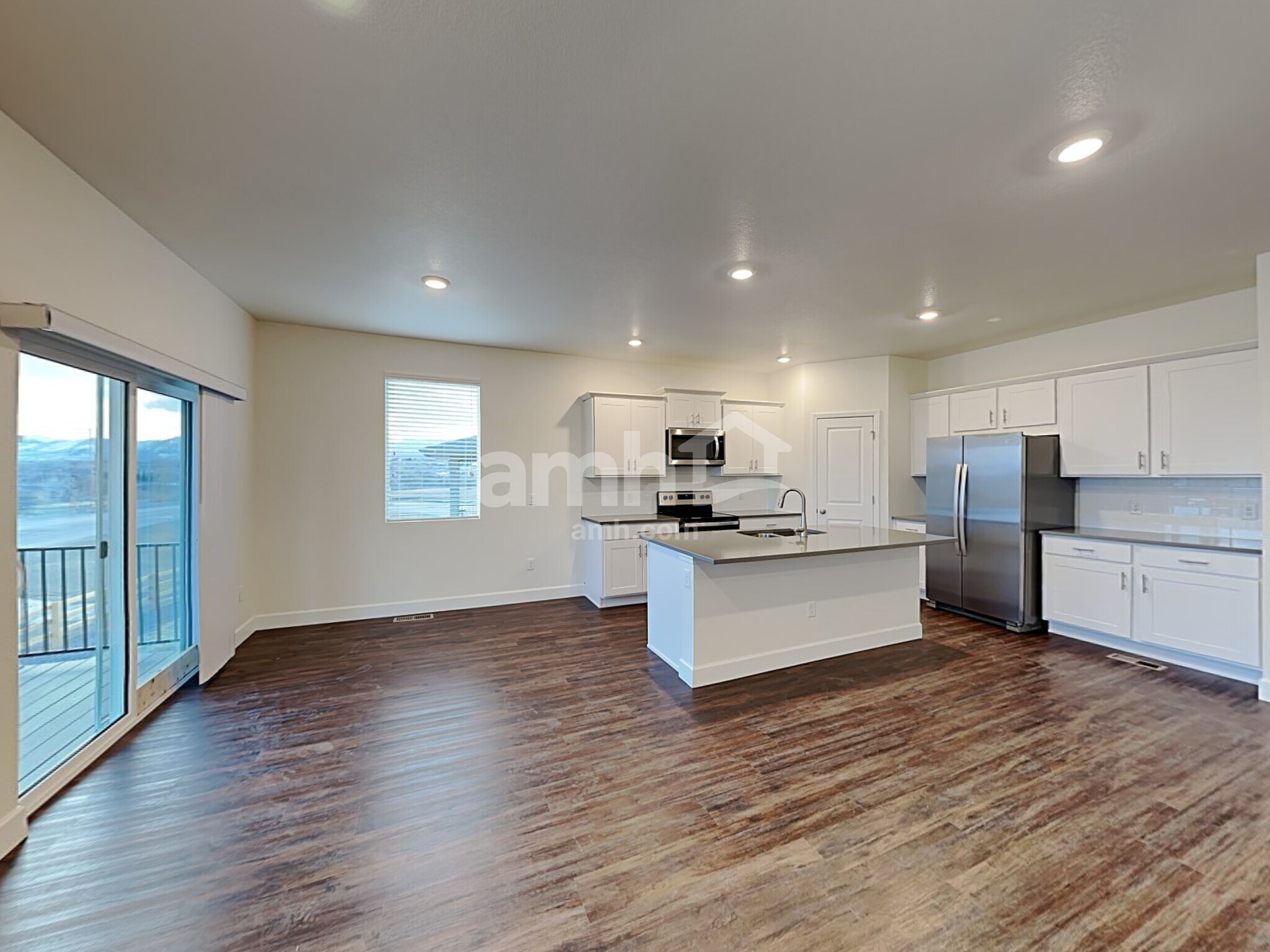 Building Photo - 15052 W 82nd Pl