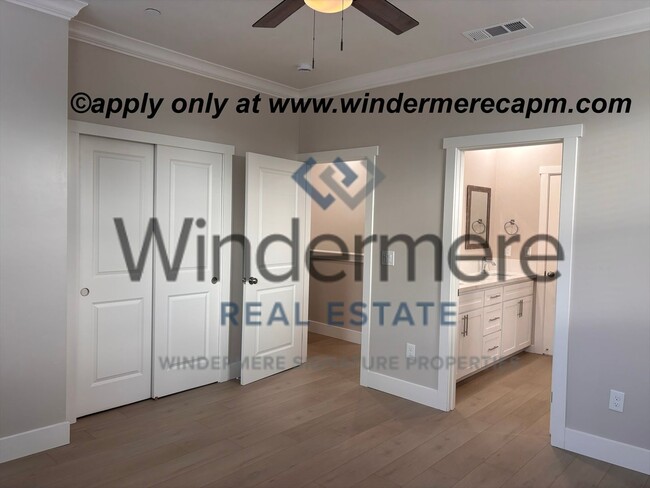 Building Photo - Brand New 3-Bedroom Home with gorgeous Modern Finishes!!