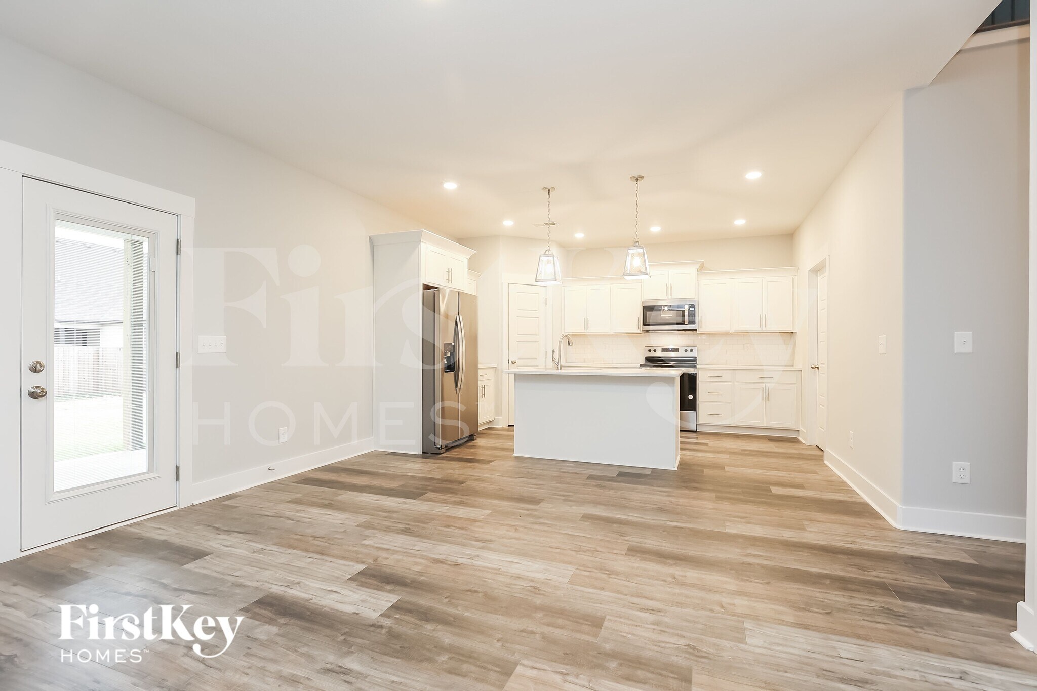 Building Photo - 1413 Kingbird Dr