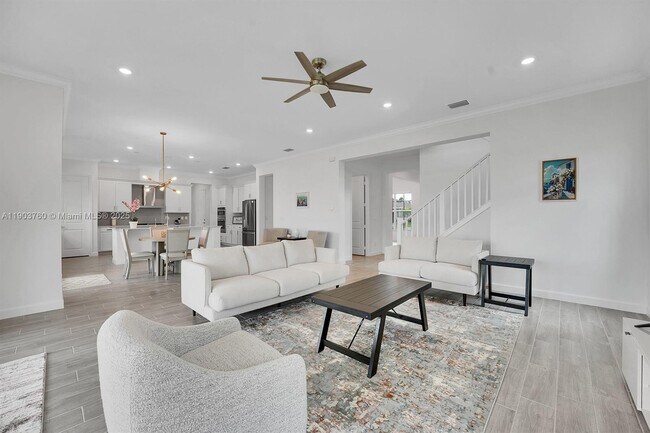 Building Photo - 601 Hookline Cir