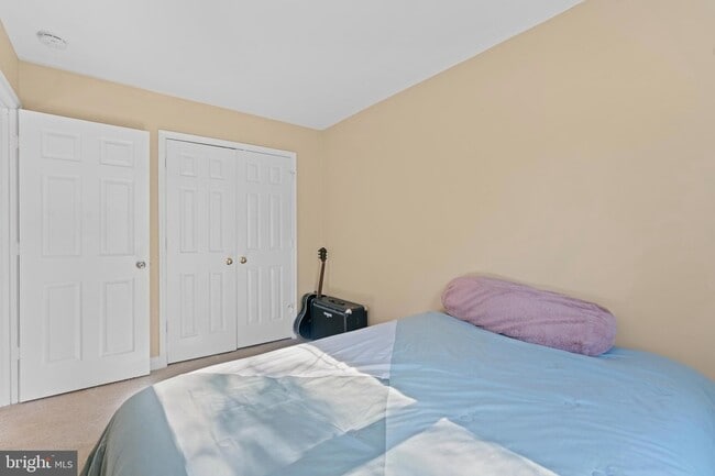 Building Photo - 20324 Cedarhurst Way