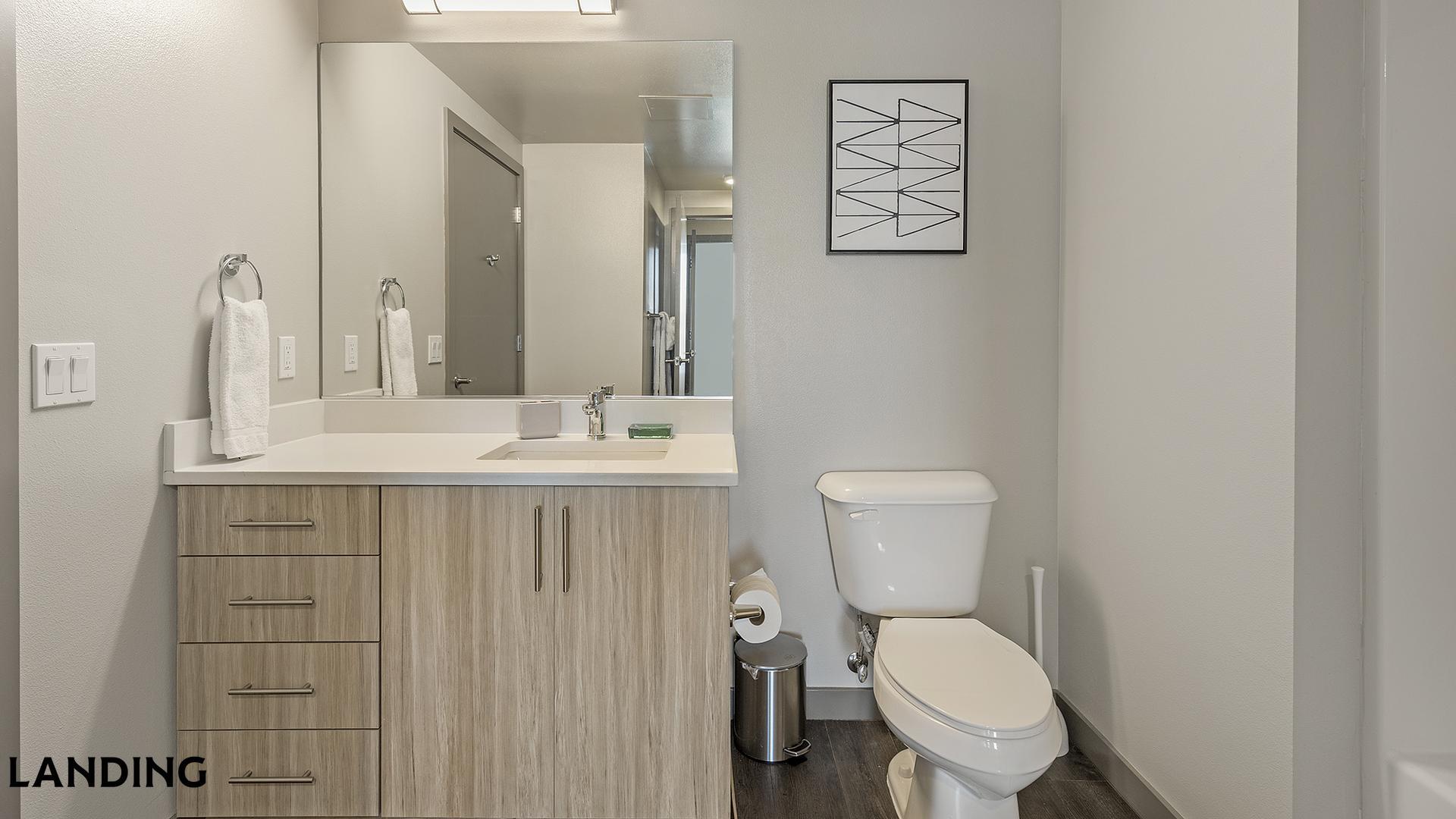 Building Photo - 1850 NW Front Ave