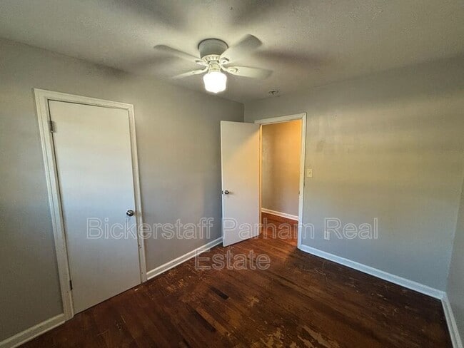 Building Photo - 224 11th Ave