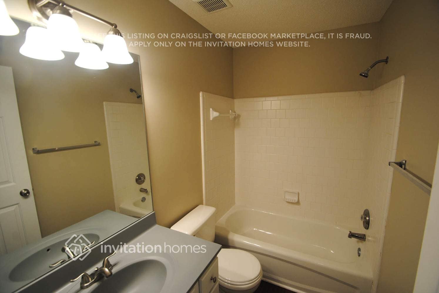 Building Photo - 2215 Sprucewood Dr NW